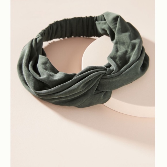 Anthropologie Accessories - NWOT Anthropologie Farren Twist Headband Green